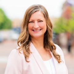Vicki Simmons, LCSW